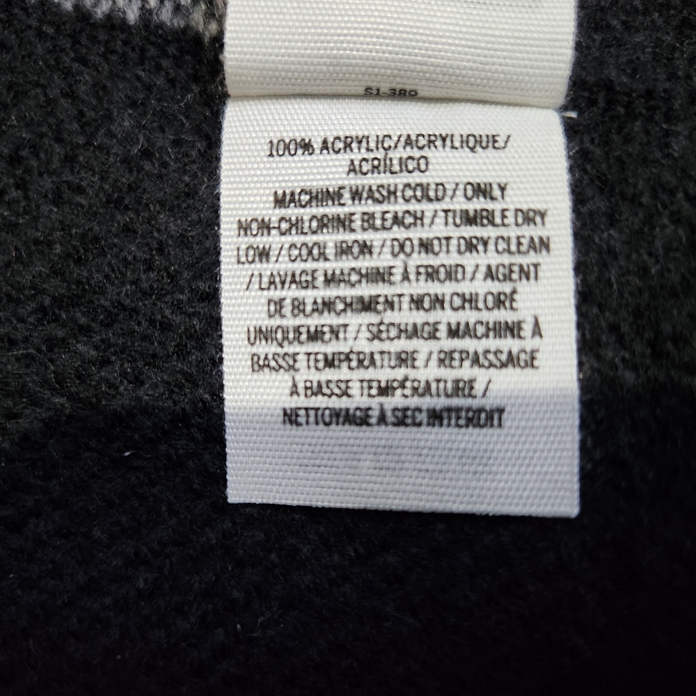 PINK Victoria’s Secret Reversible Scarf Logo Dog - Picture 3 of 5